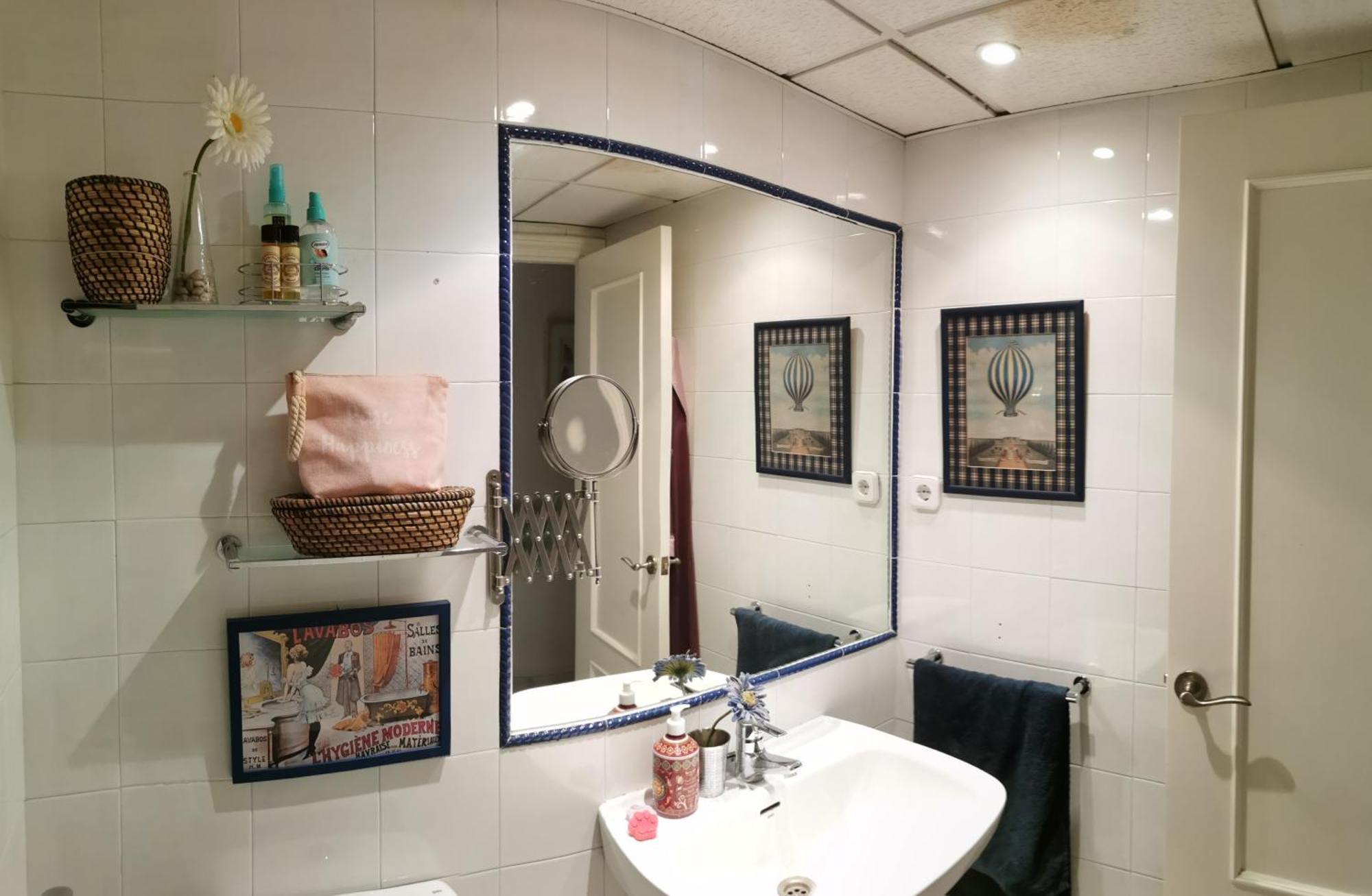 Habitacion Agradable Con Bano Individual Seville Bilik gambar